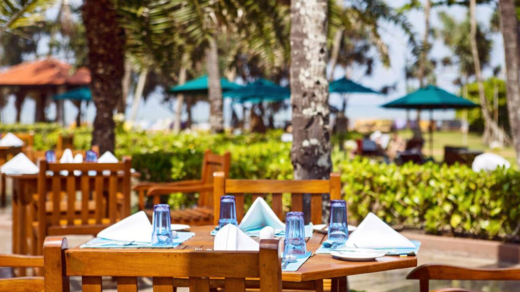 Royal Palms Beach