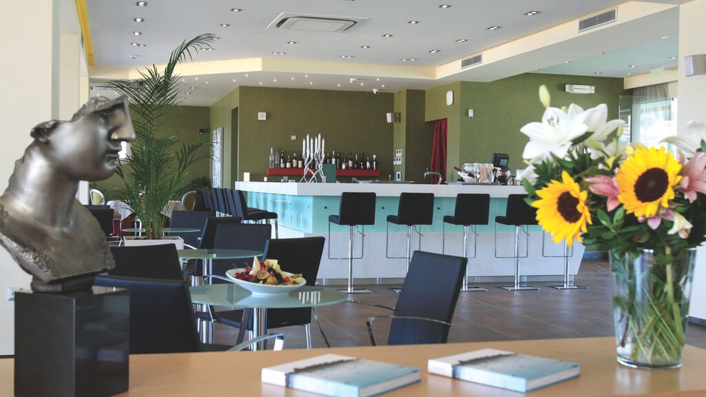 Royal Paradise Beach Resort & Spa