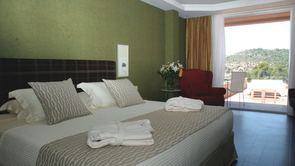 Royal Paradise Beach Resort & Spa