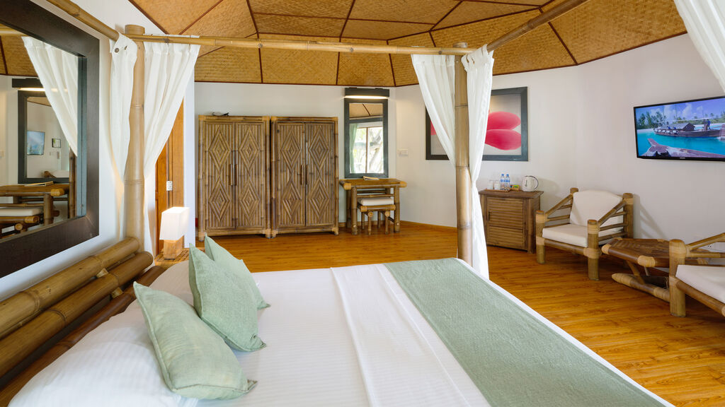 Safari Island Resort & Spa