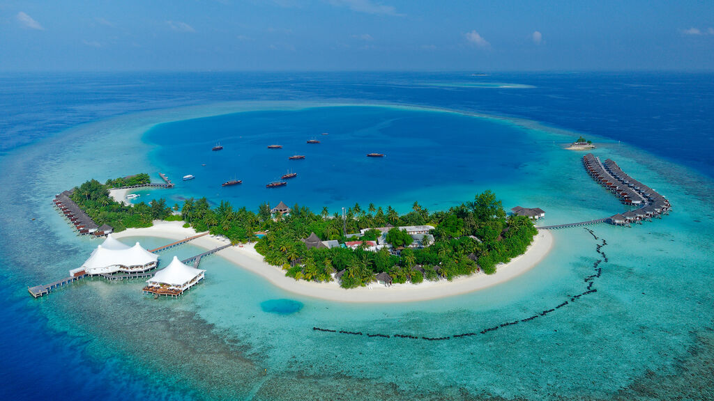 Safari Island Resort & Spa