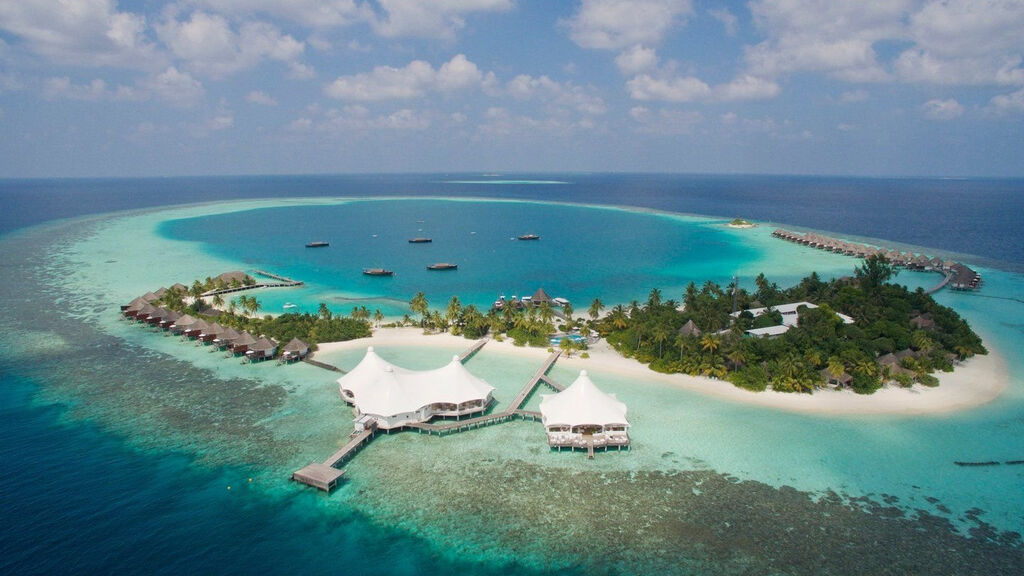 Safari Island Resort