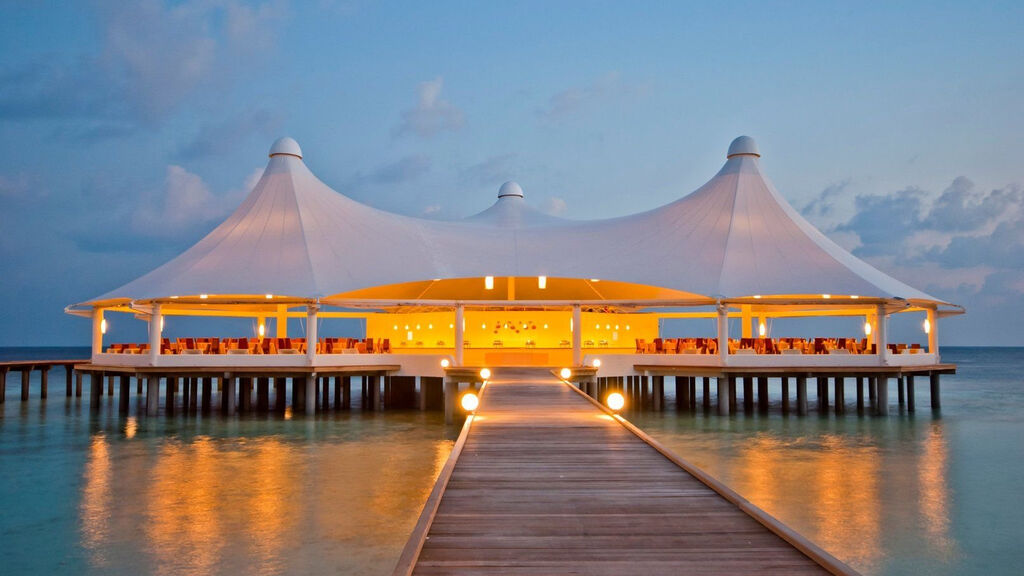 Safari Island Resort