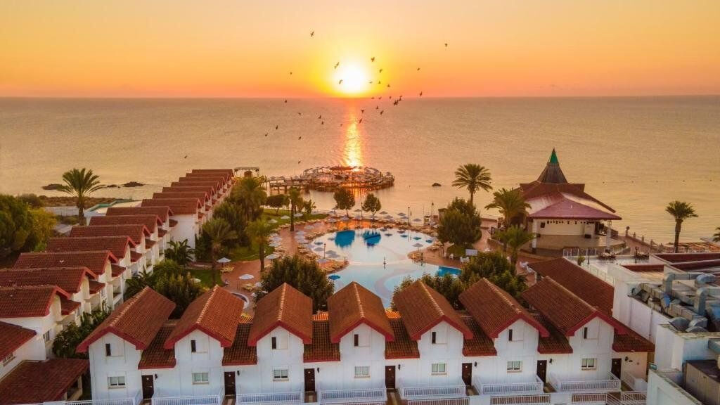 Salamis Bay Conti Resort