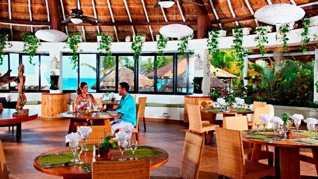 Sandos Caracol Eco Resort