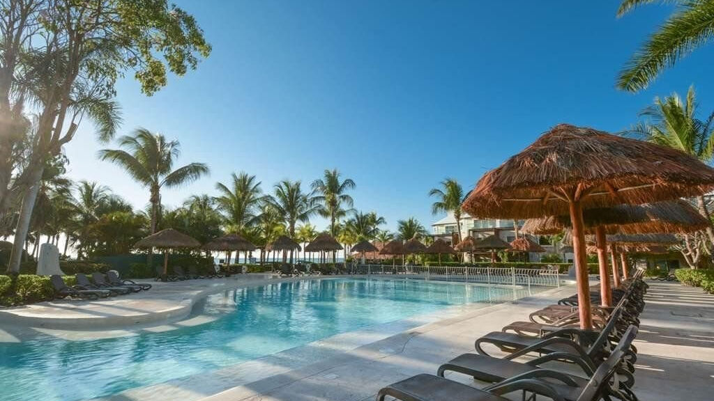 Sandos Caracol Eco Resort