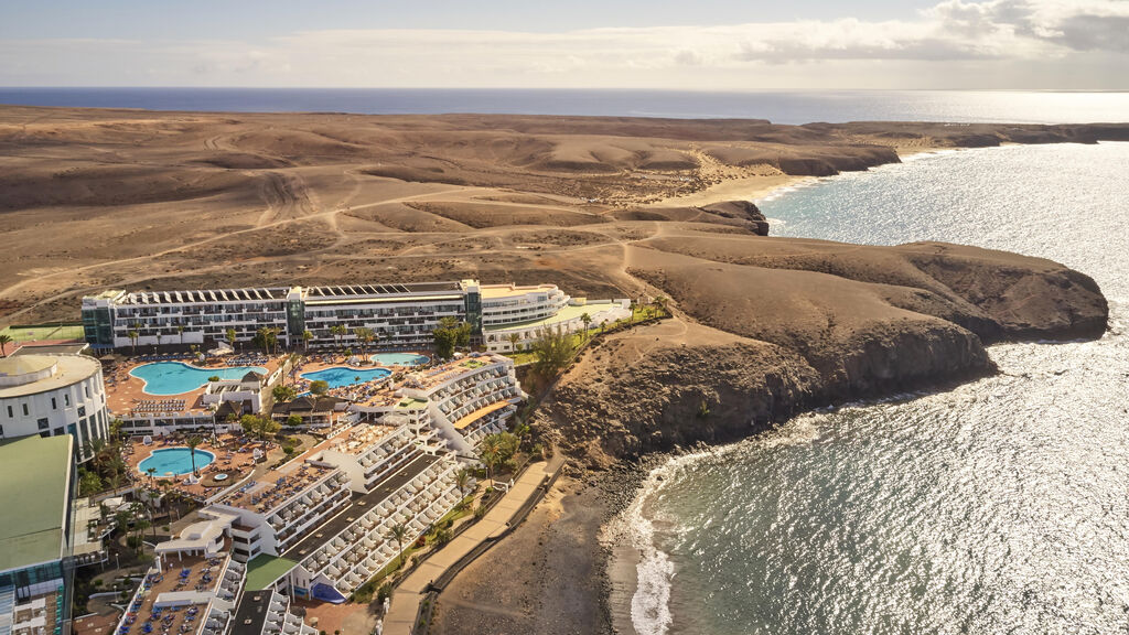 Sandos Papagayo Beach Resort