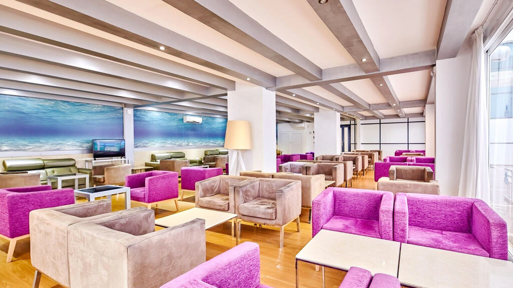 Sandos Papagayo Beach Resort