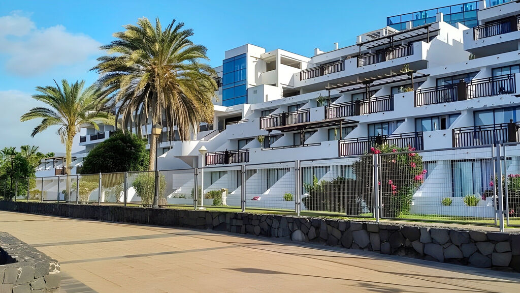 Sandos Papagayo Beach Resort