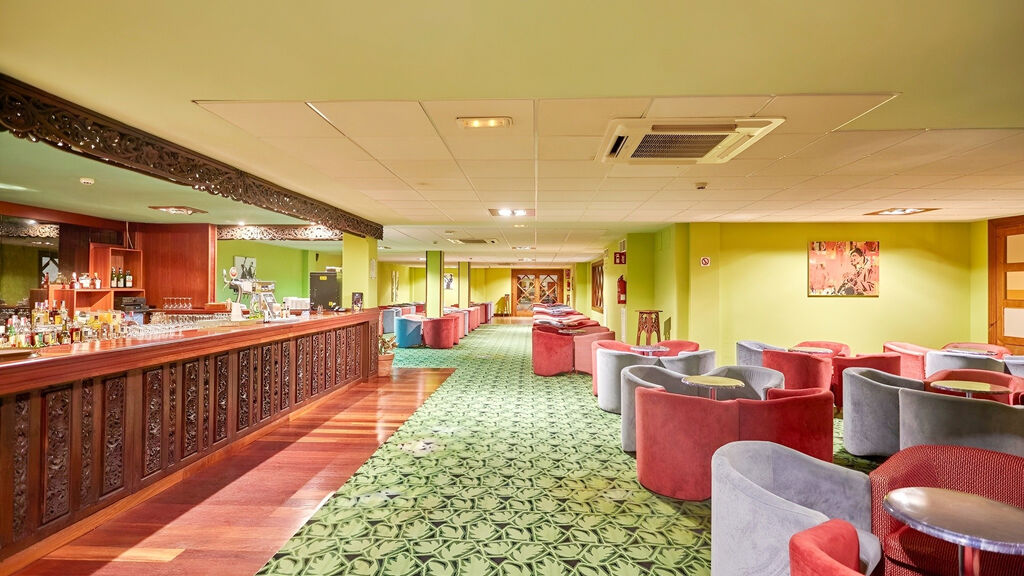 Sandos Papagayo Beach Resort