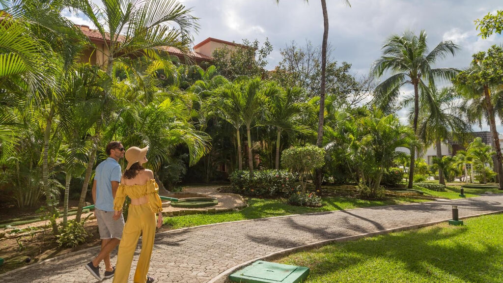 Sandos Playacar Beach Resort