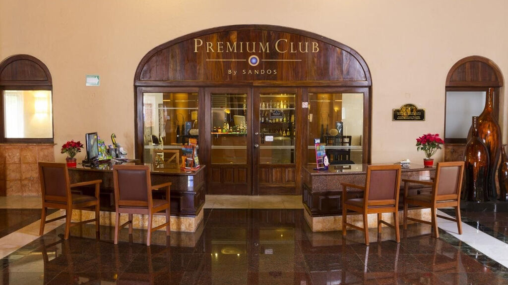 Sandos Playacar Beach Resort