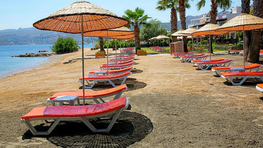 Sea Side Beach Club