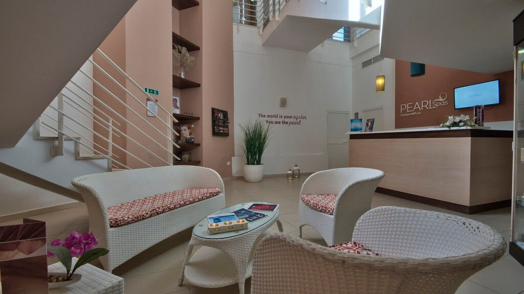 Db Seabank Resort + Spa