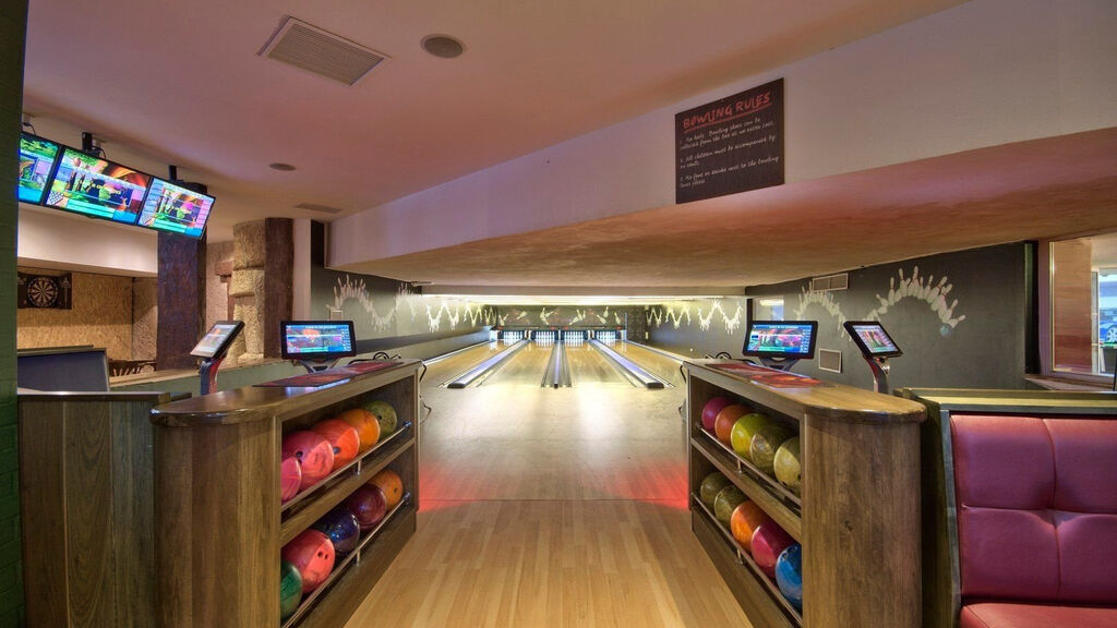 Db Seabank Resort + Spa