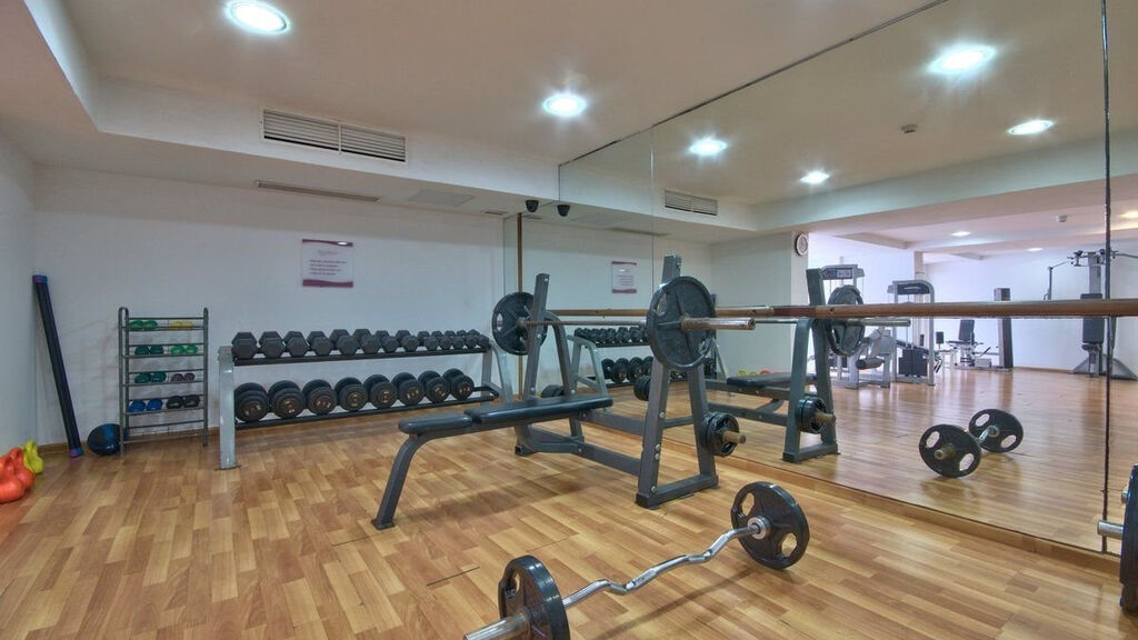 Db Seabank Resort + Spa