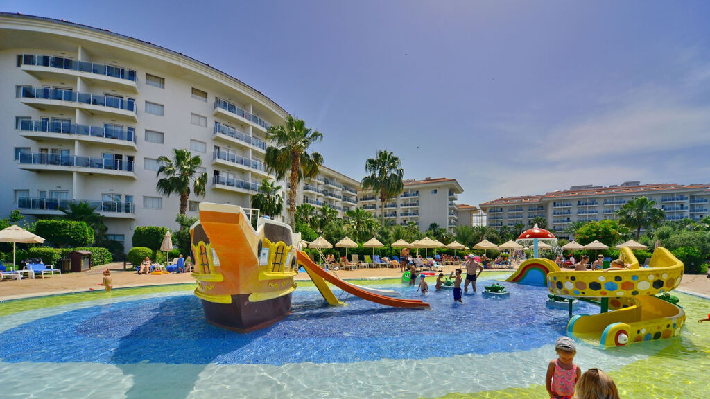 Seaden Sea World Resort Spa