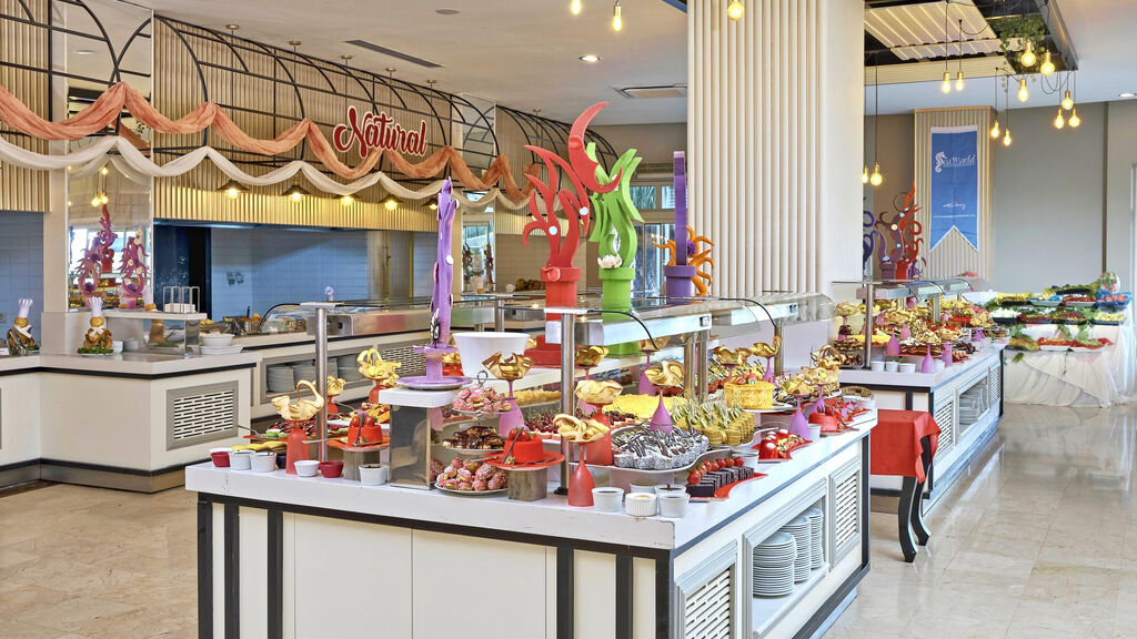 Sea World Resort & Spa