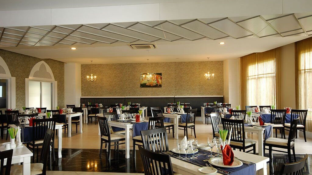 Seaden Sea World Resort & Spa