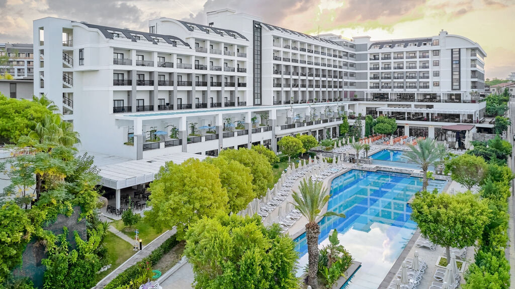 Seaden Valentine Resort & Spa