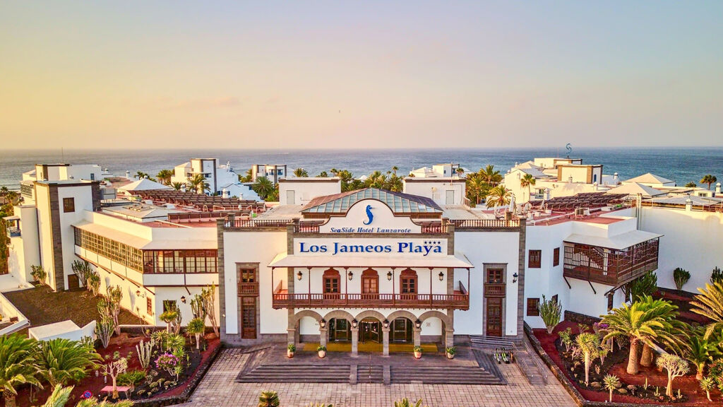 Seaside Los Jameos Playa