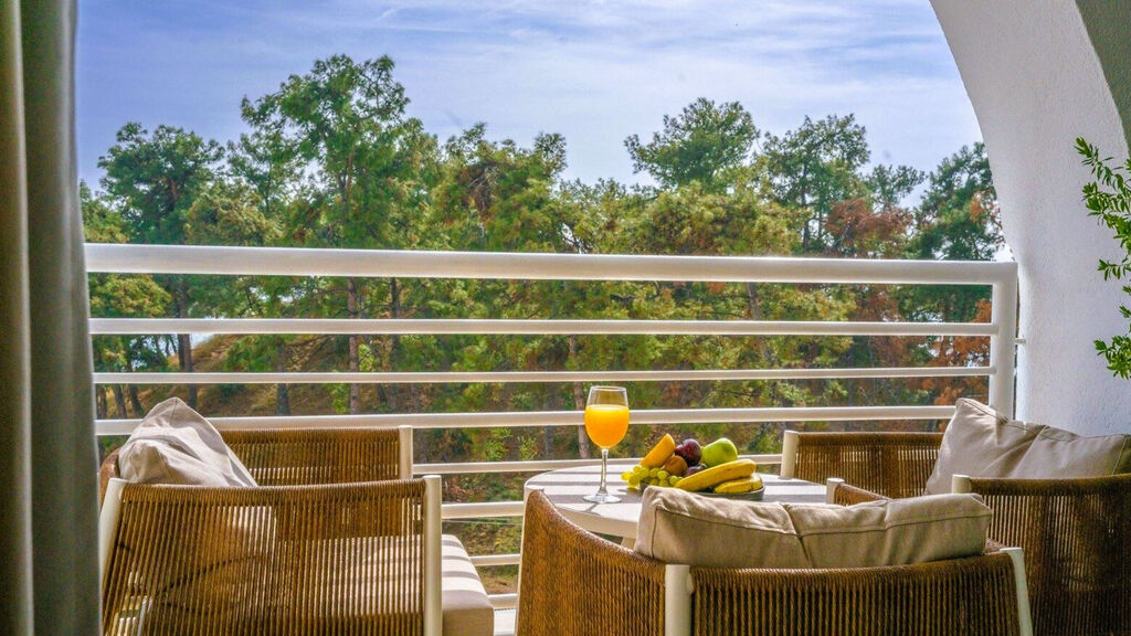 Secret Paradise Hotel & Spa