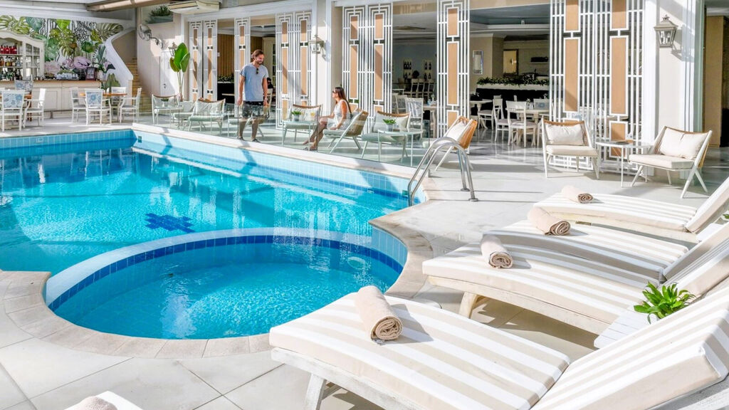 Secret Paradise Hotel & Spa