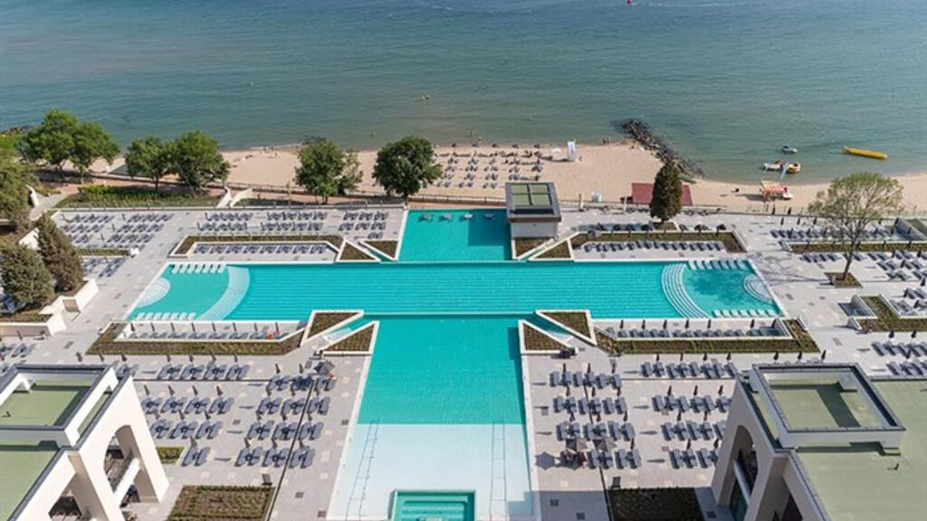 Secrets Sunny Beach Resort & Spa