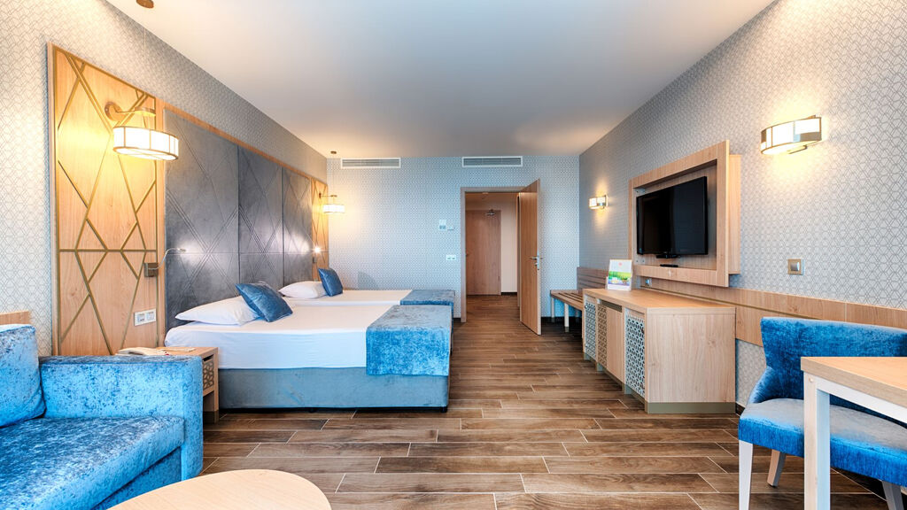 Secrets Sunny Beach Resort & Spa