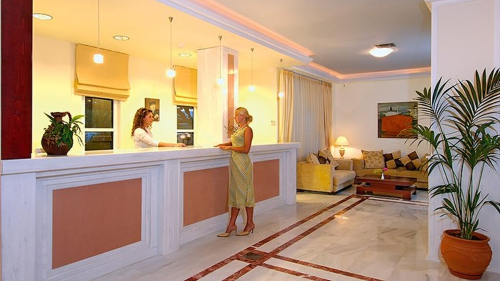 Selini Suites