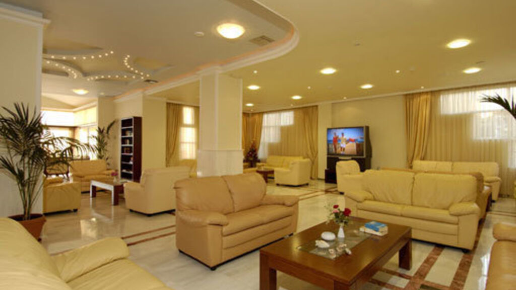 Selini Suites