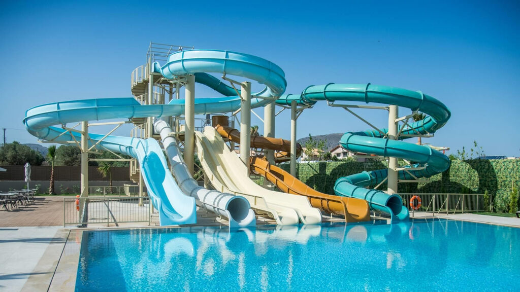 Senseana Sea Side Resort & Aquadventure