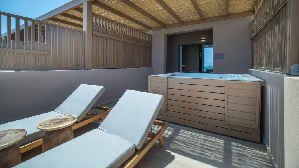 Senseana Sea Side Resort & Aquadventure
