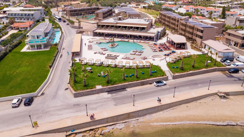 Senseana Sea Side Resort & Aquadventure