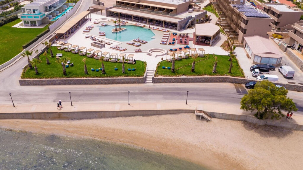 Senseana Sea Side Resort & Aquadventure