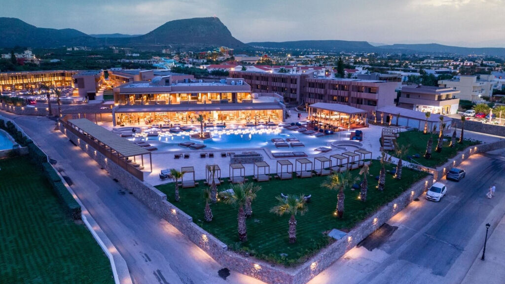 Senseana Sea Side Resort & Aquadventure