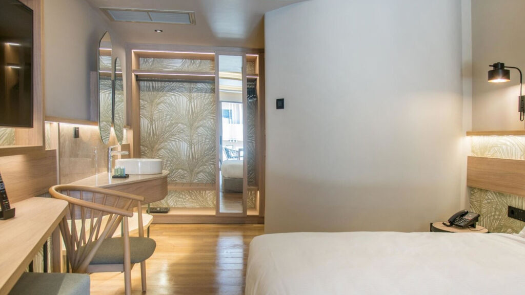 Senseana Sea Side Resort & Aquadventure