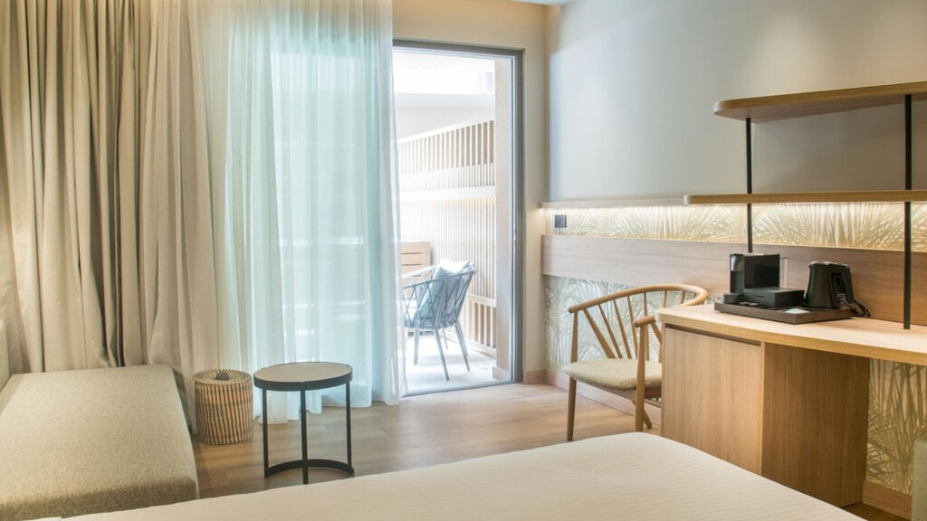 Senseana Sea Side Resort & Aquadventure