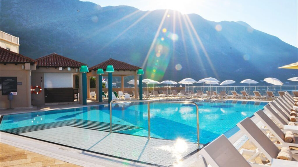 Sensimar Makarska