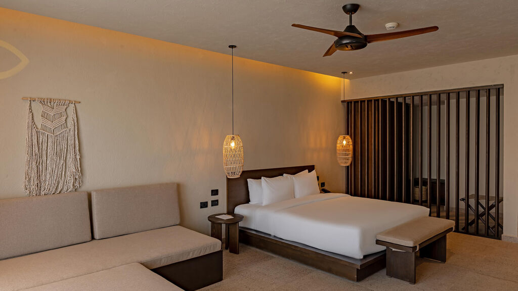 Sentido Naga Bay