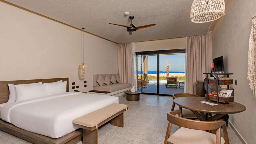 Sentido Naga Bay