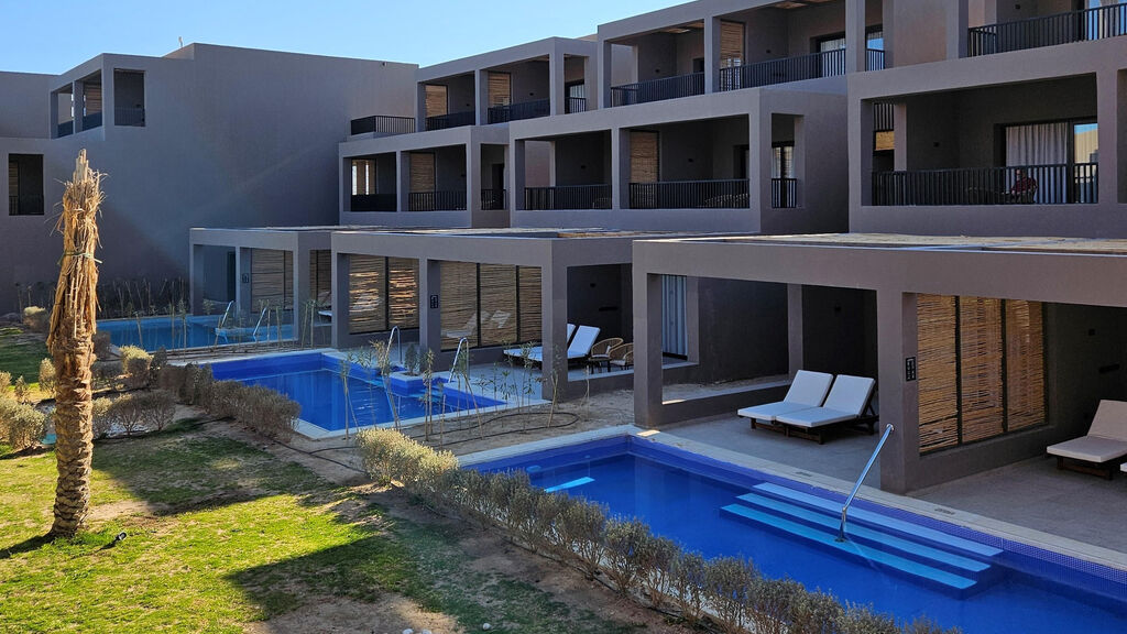 Sentido Naga Bay