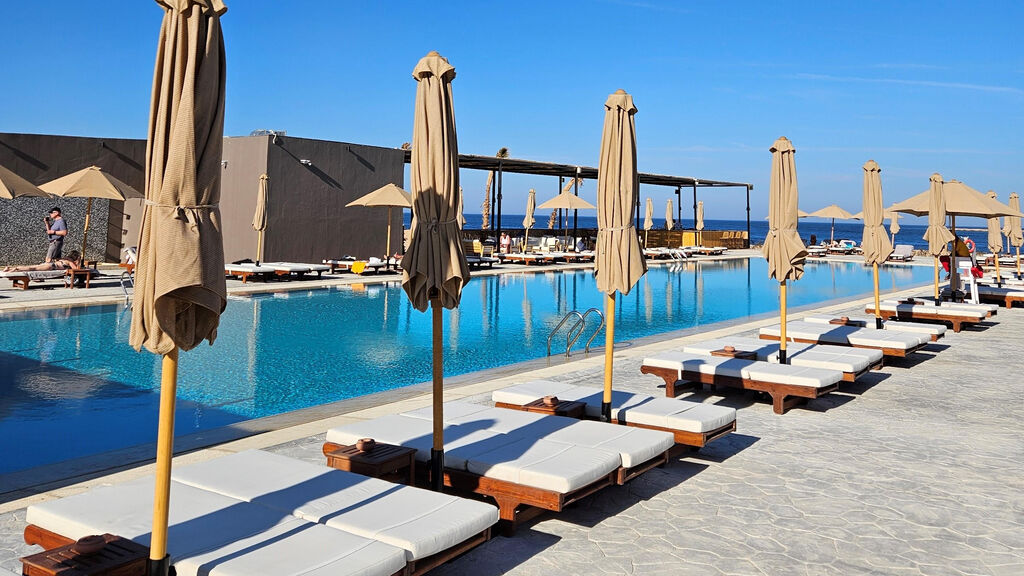 Sentido Naga Bay
