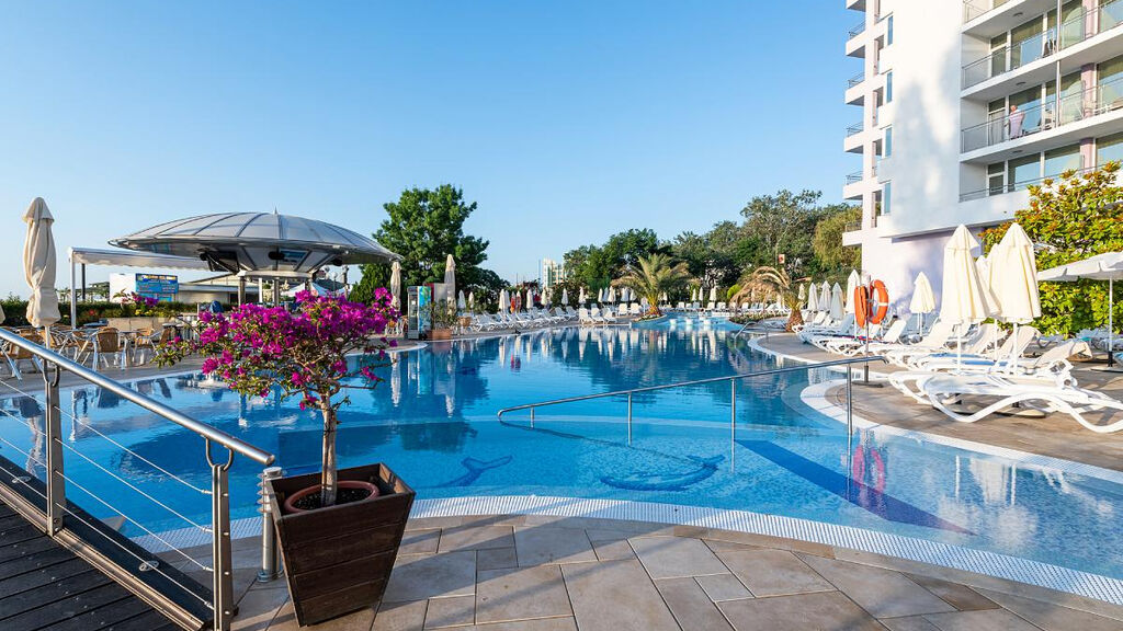 Sentido Neptun Beach