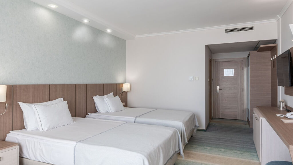 Sentido Neptun Beach