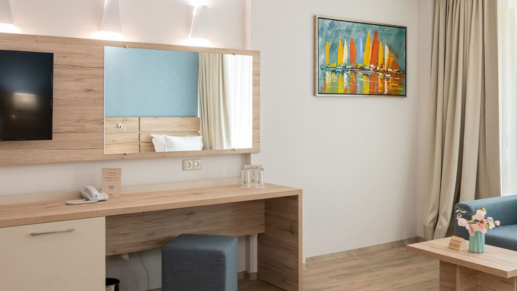 Sentido Neptun Beach