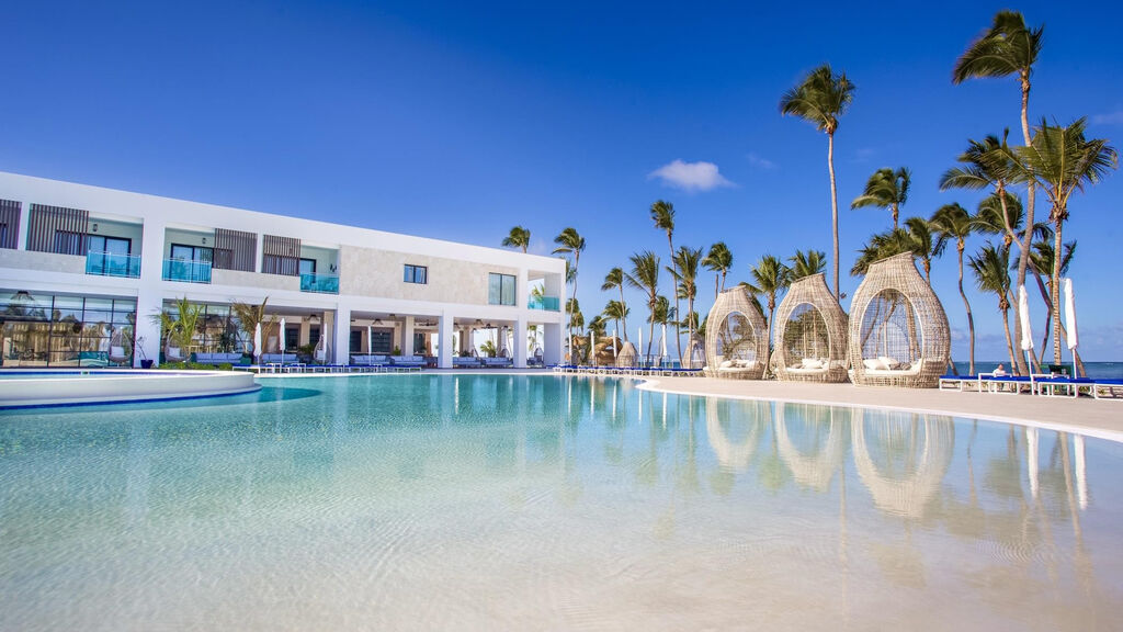 Serenade Punta Cana Beach & Spa Resort