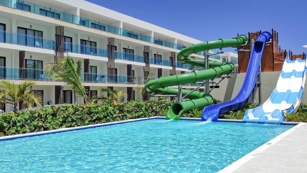 Serenade Punta Cana Beach & Spa Resort