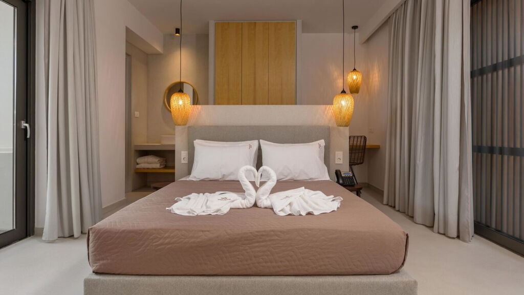 Serenity Luxury Hotel Agrilia