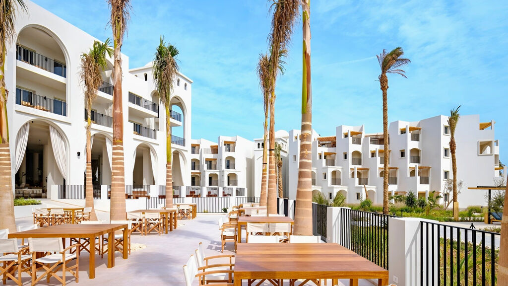 Serry Beach Resort